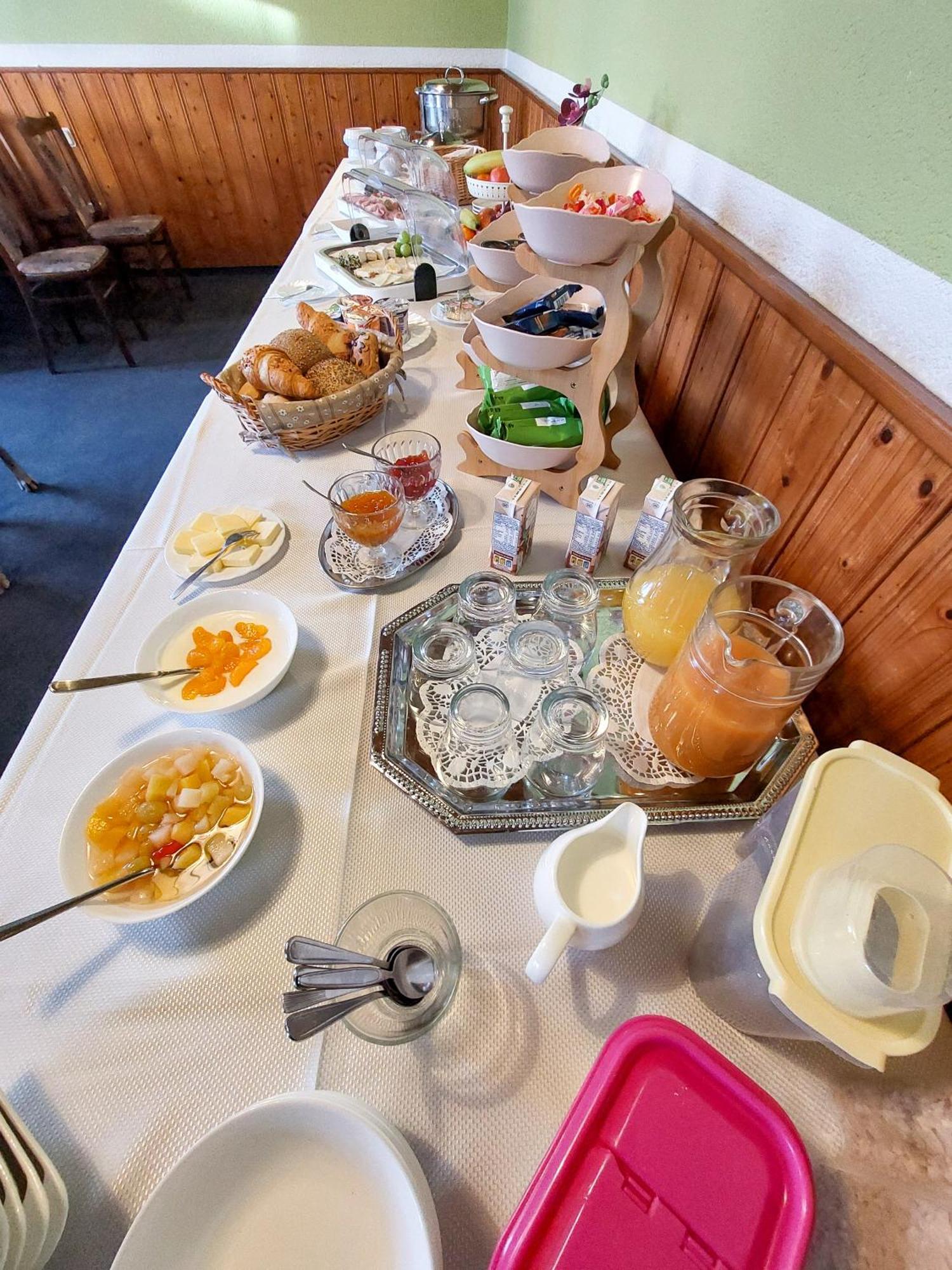 Zur Deutschen Eiche - Fruehstueckspension Und Ferienwohnungen Großschönau Extérieur photo