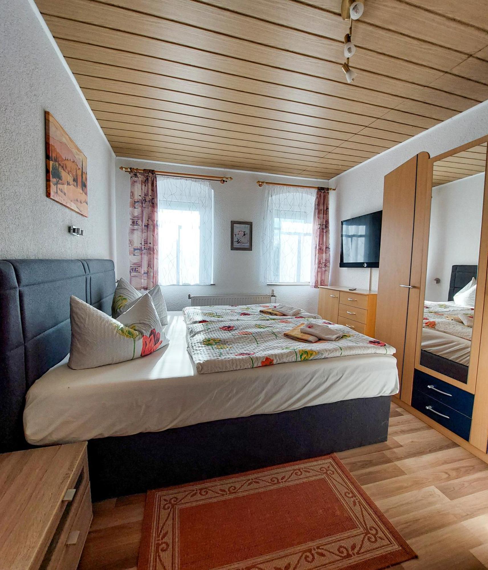 Zur Deutschen Eiche - Fruehstueckspension Und Ferienwohnungen Großschönau Chambre photo