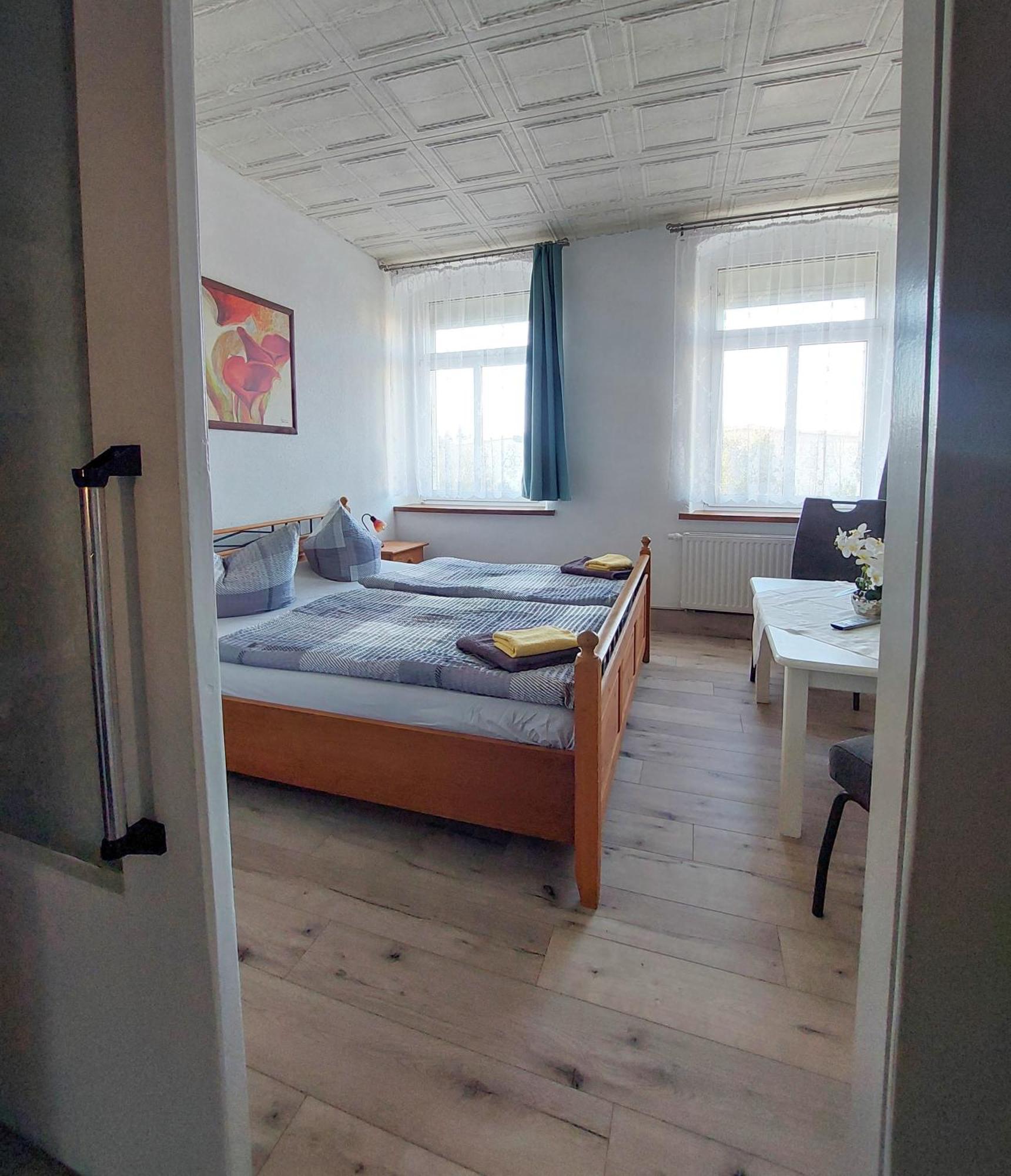 Zur Deutschen Eiche - Fruehstueckspension Und Ferienwohnungen Großschönau Chambre photo